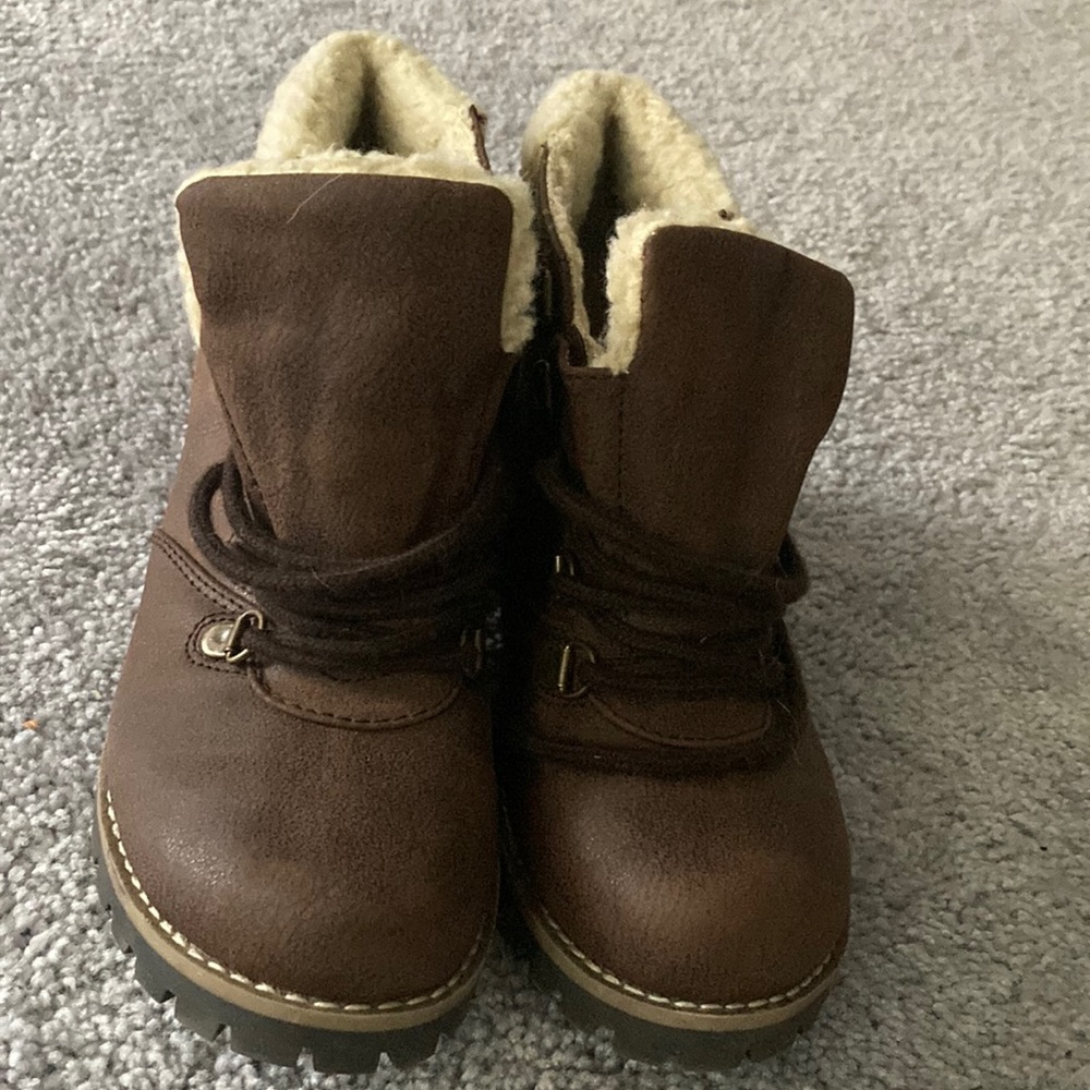 Cliffs by: White Mountain Brown Boots - Picture 1 of 6